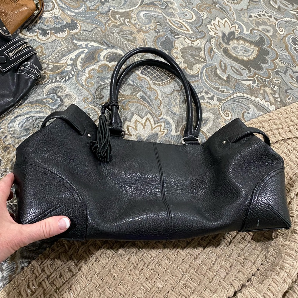 Ann Taylor black leather purse